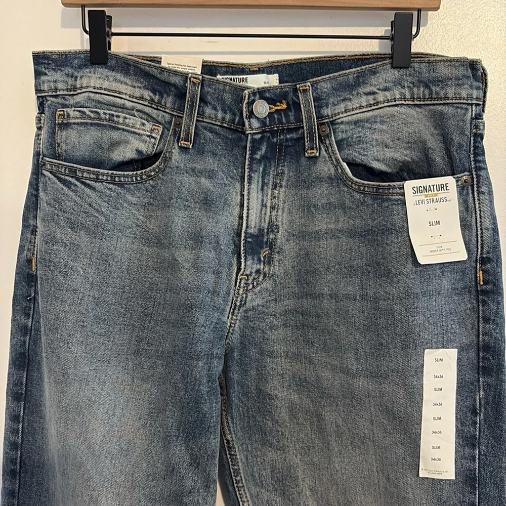 Levis levi’s signature